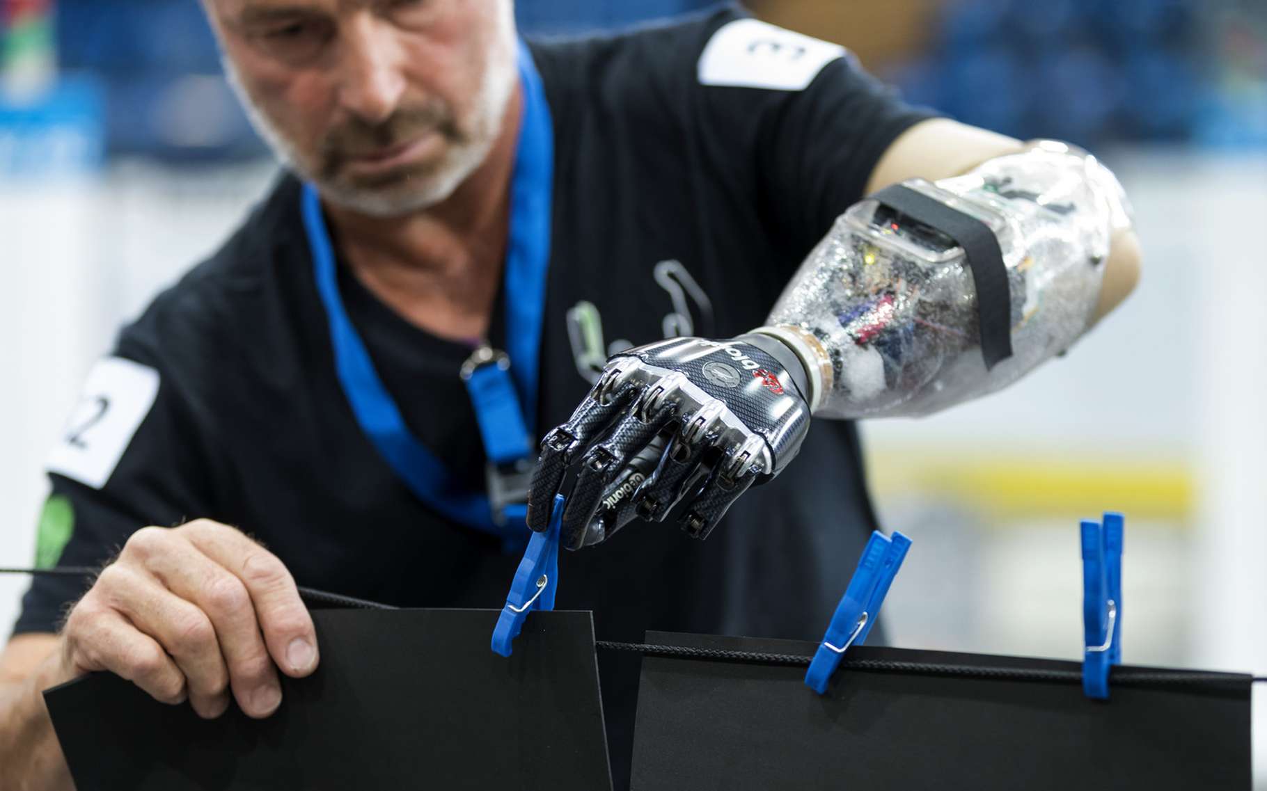 Le Cybathlon : entre cyberpunk et réalité